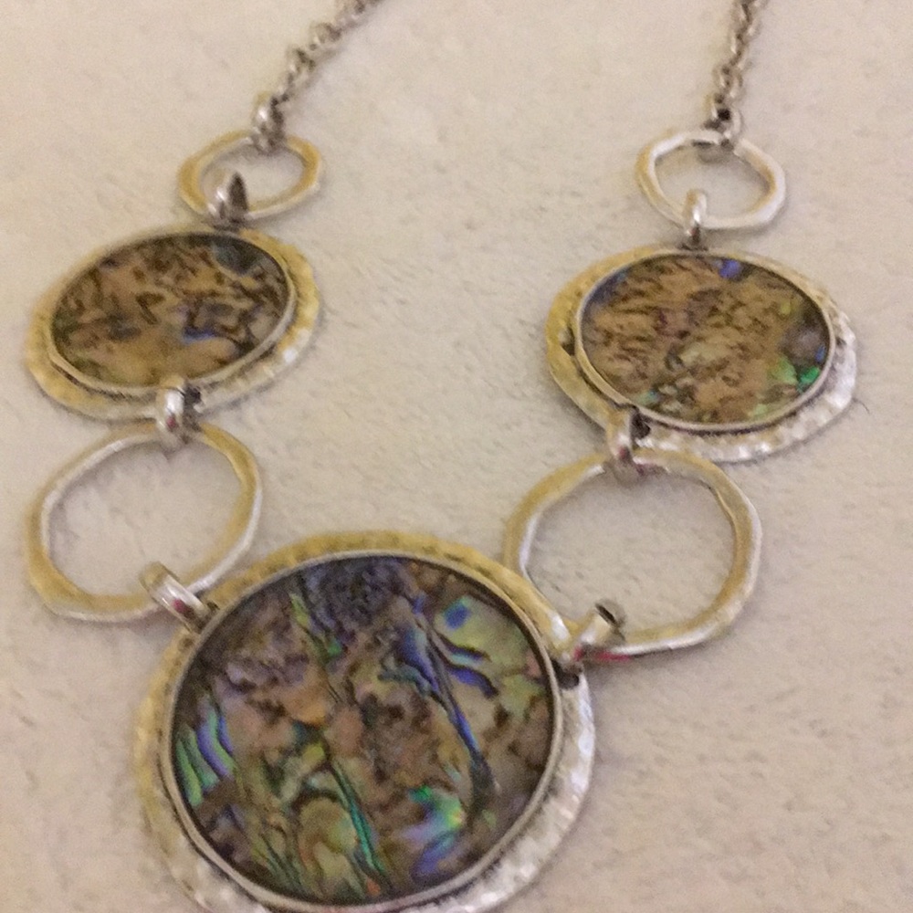 Metal and multi-stone colored necklace